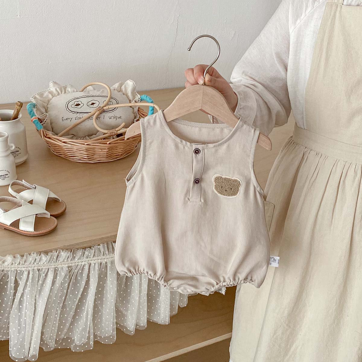 Bebek Yazlık Ayı Desenli İnce  - Baby Summer Linen Sleeveless Jumpsuit incelemesi ve fiyatı